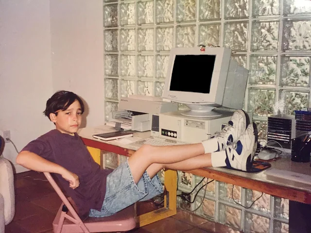 Template meme 90's Guy On A Computer