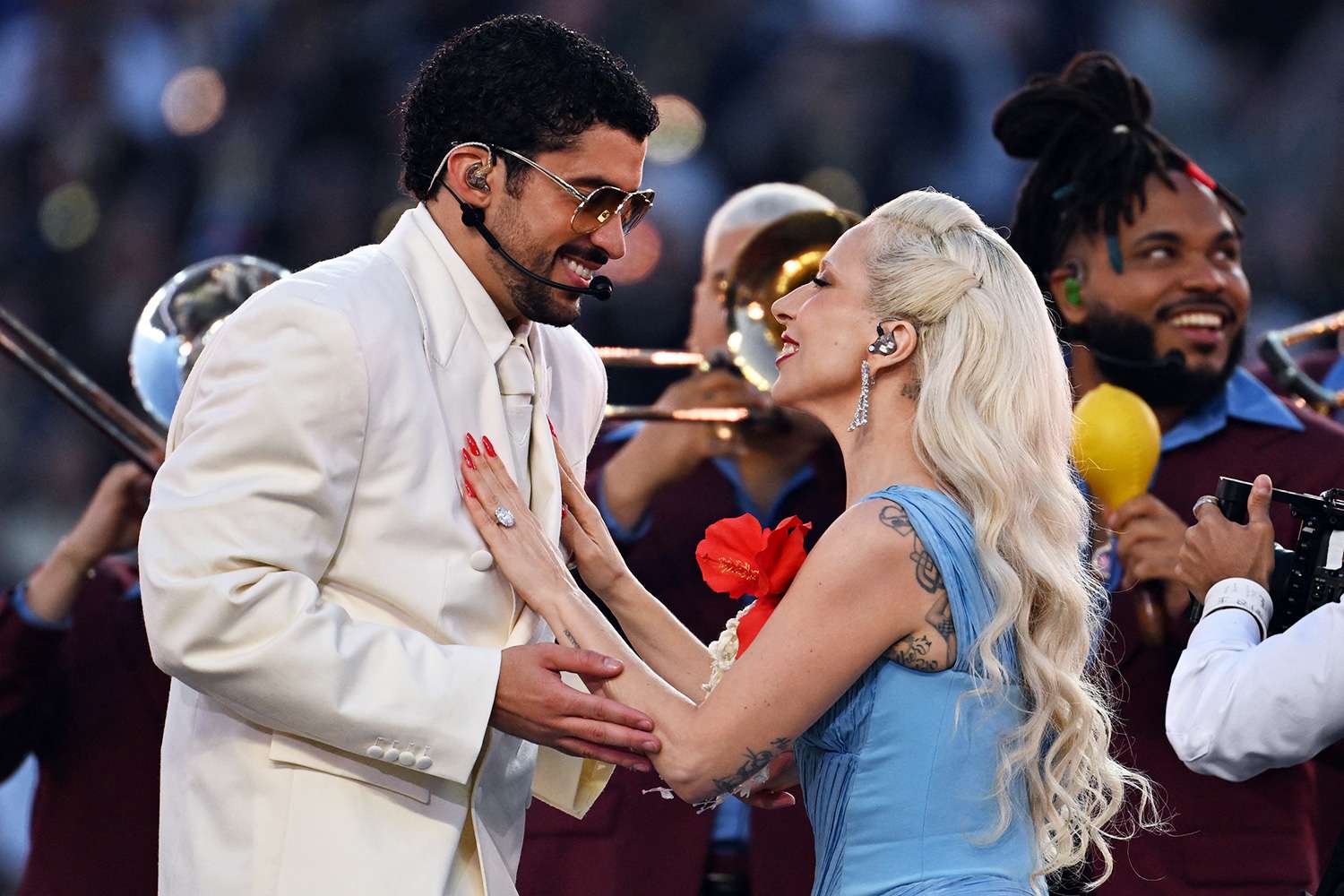 Template meme Bad Bunny and Lady Gaga