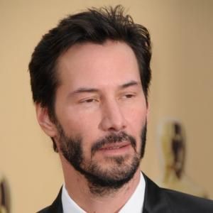 Plantilla de meme Bearded Conspiracy Keanu