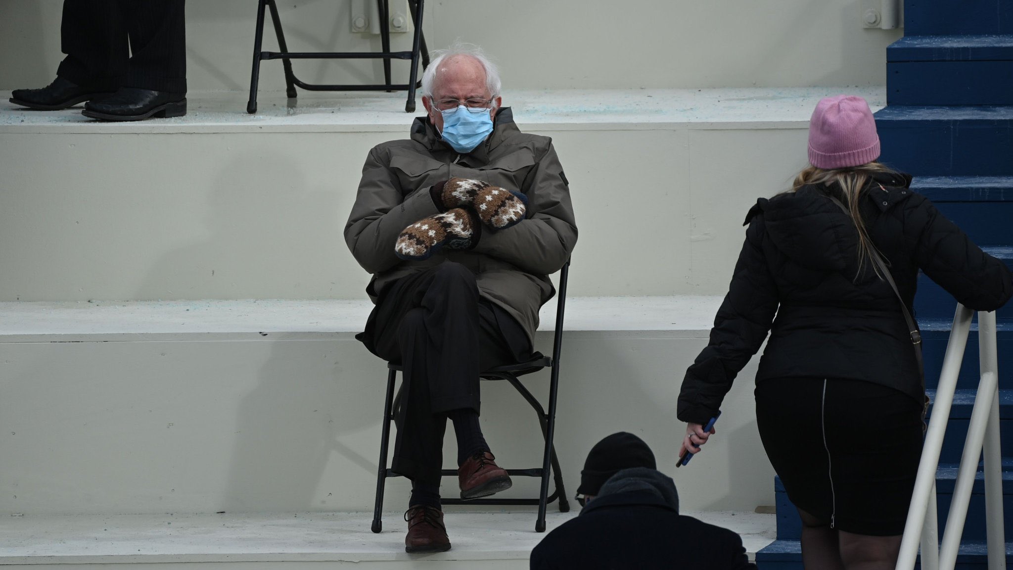 Template meme Bernie In A Chair