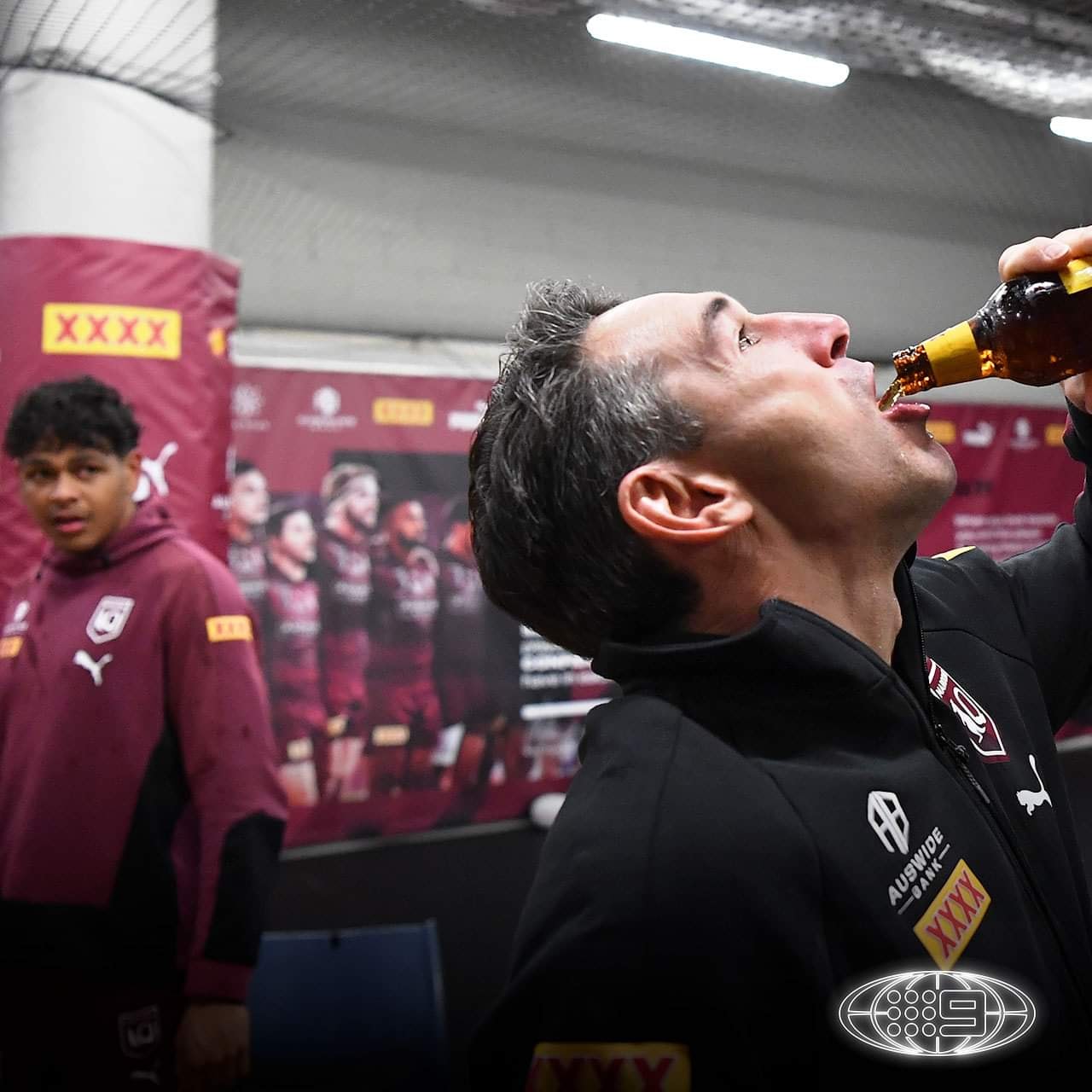 Plantilla de meme Billy Slater beer meme