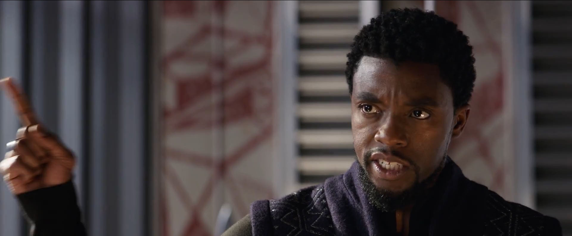 Plantilla de meme black panther get this man a