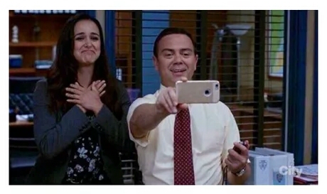 Plantilla de meme Brooklyn 99 Proud
