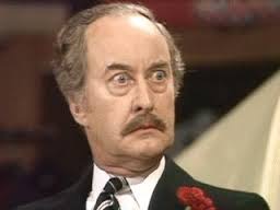 Plantilla de meme Captain Peacock surprised