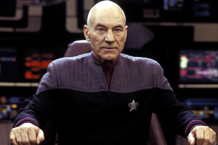 Plantilla de meme Captain Picard Damage Report
