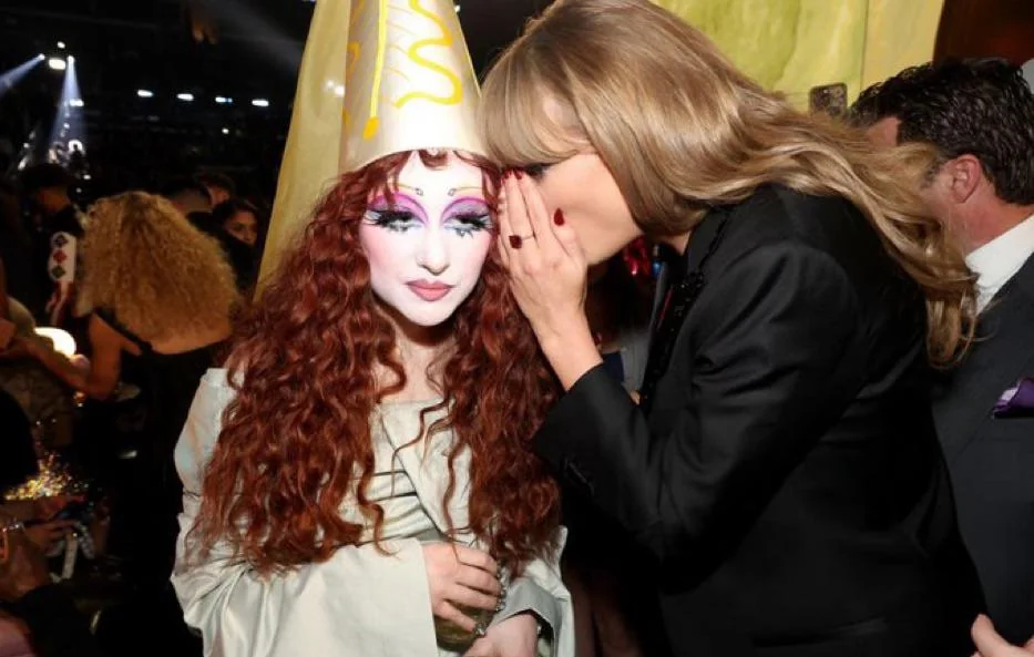 Plantilla de meme Chappell Roan Taylor Swift