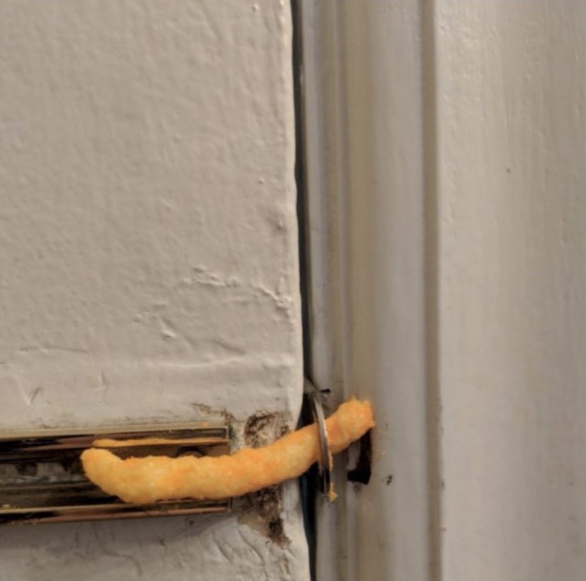 Template meme Cheetos Door Lock