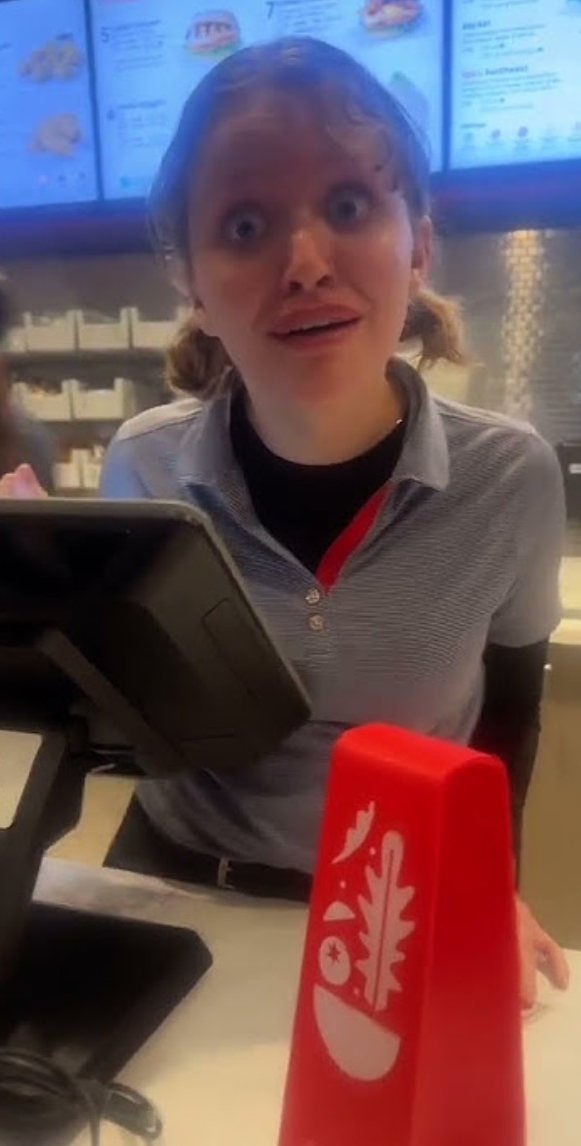 Template meme Chick-fil-A sauce girl