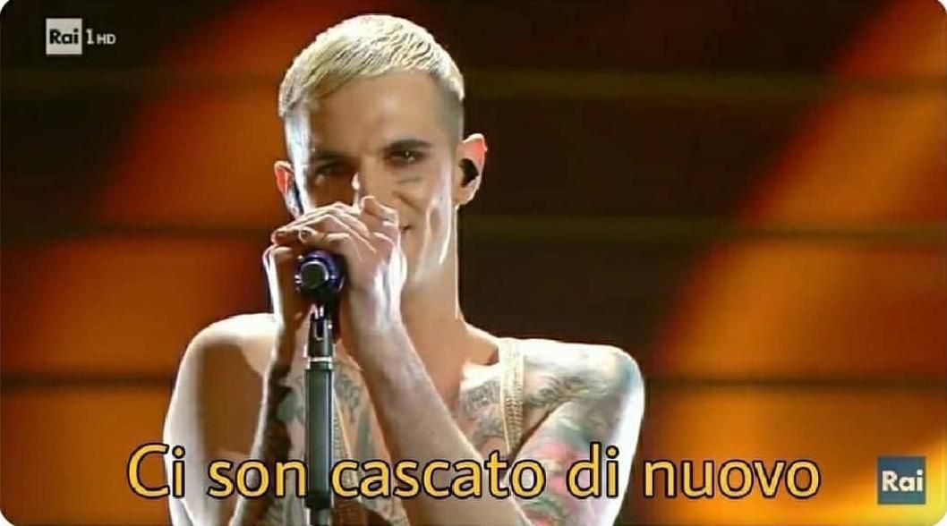 Plantilla de meme ci son cascato di nuovo