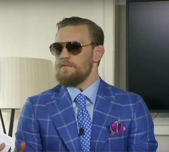 Plantilla de meme Conor McGregor Elephant