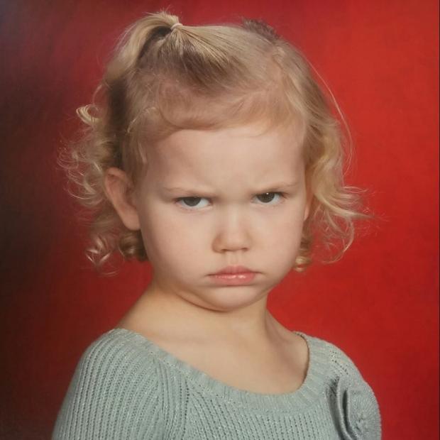 Plantilla de meme Coral hates school