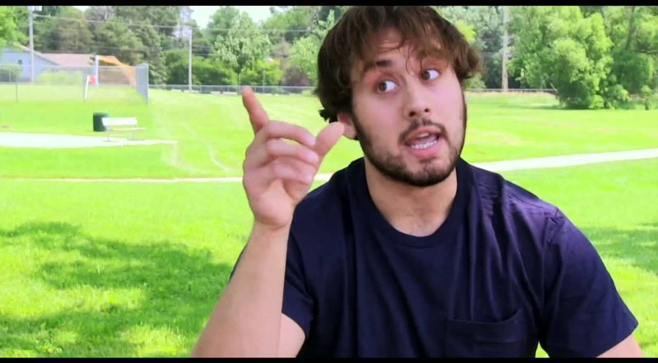 Plantilla de meme Crazy catfish guy