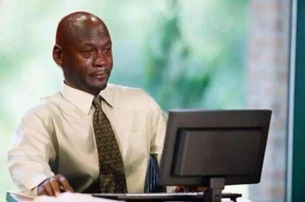 Plantilla de meme crying jordan computer