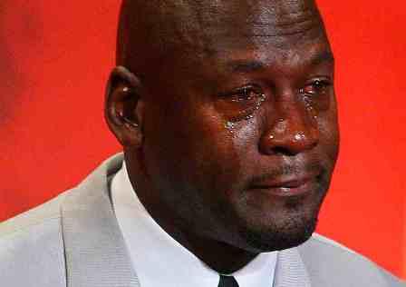 Plantilla de meme crying michael jordan