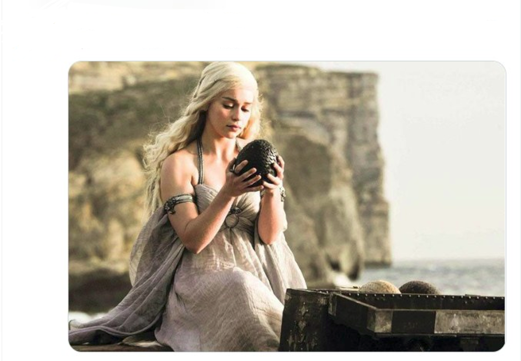 Plantilla de meme Daenerys Targaryen and dragon eggs