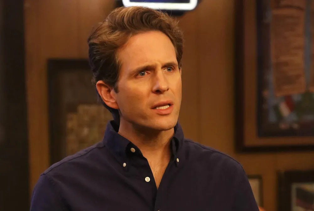 Template meme Dennis Reynolds
