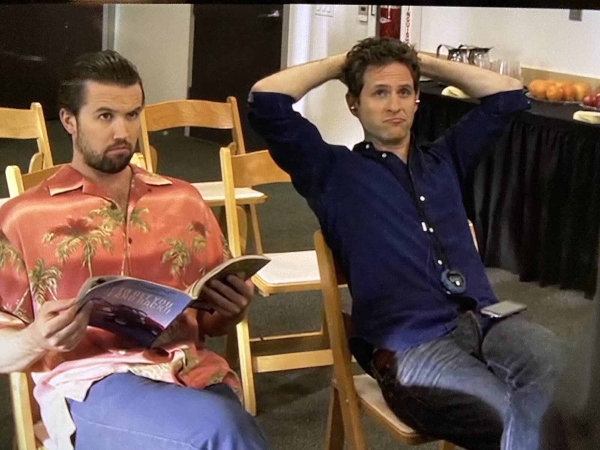 Plantilla de meme Dennis Reynolds Florida Not Physically