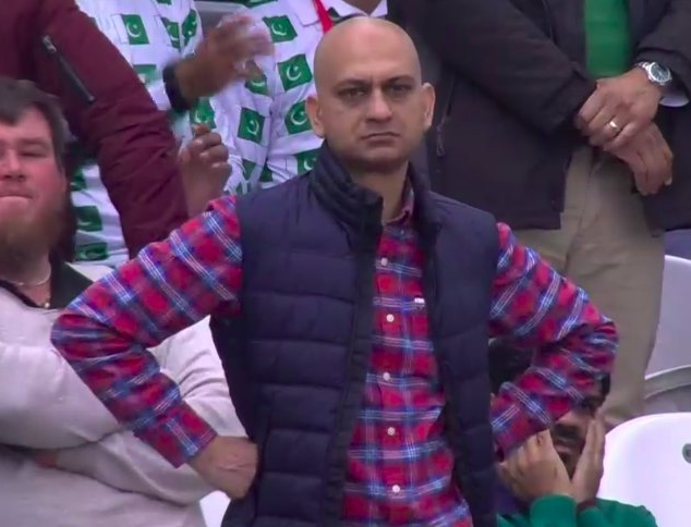 Plantilla de meme Disappointed coach meme