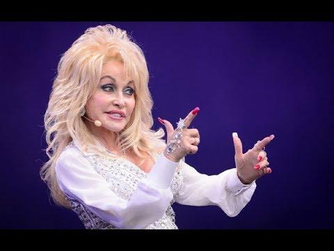 Plantilla de meme Dolly Parton see friends at party