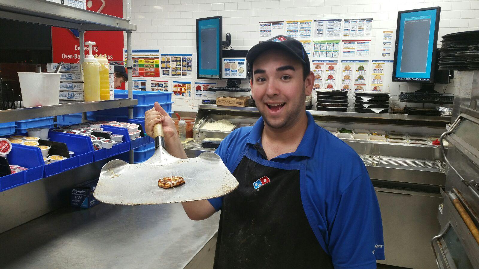 Plantilla de meme Dominoes new low calorie pizza