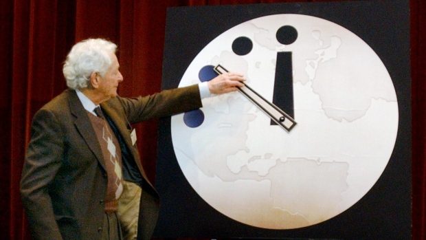 Plantilla de meme Doomsday Clock