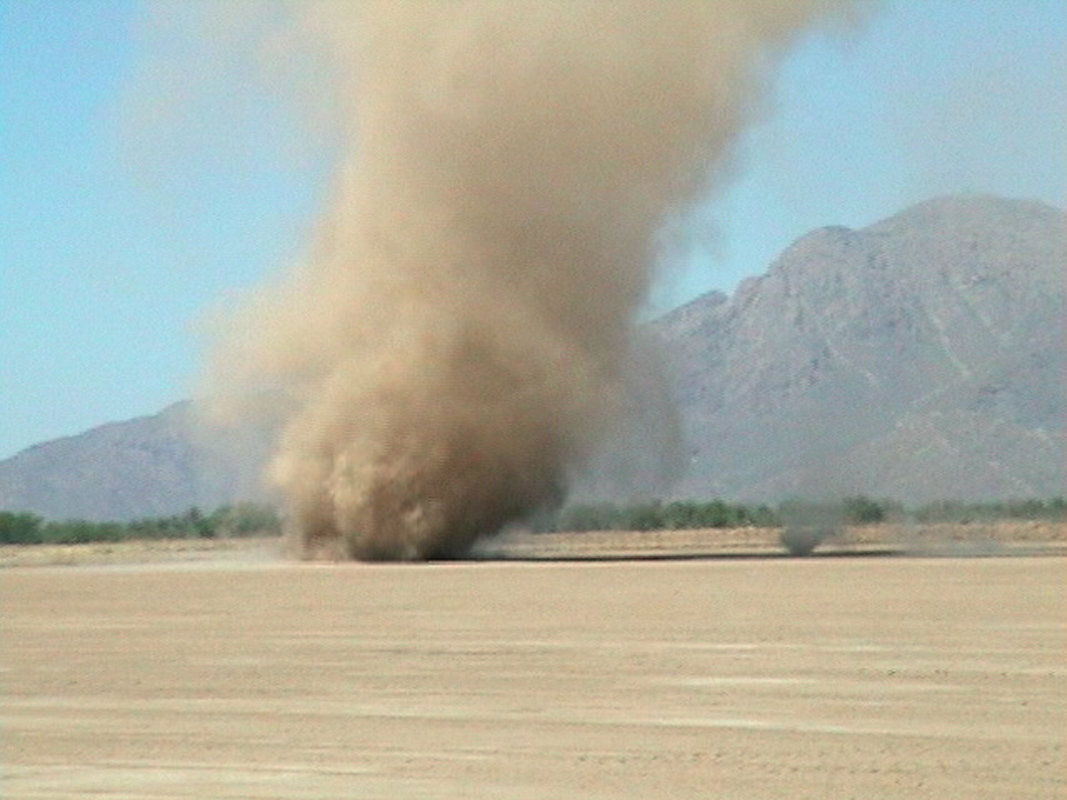 Plantilla de meme Dust Devil