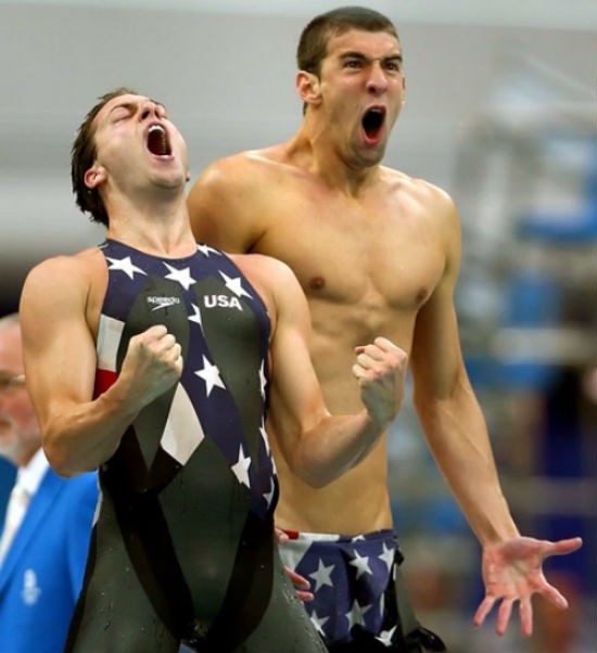 Plantilla de meme Ecstatic Michael Phelps