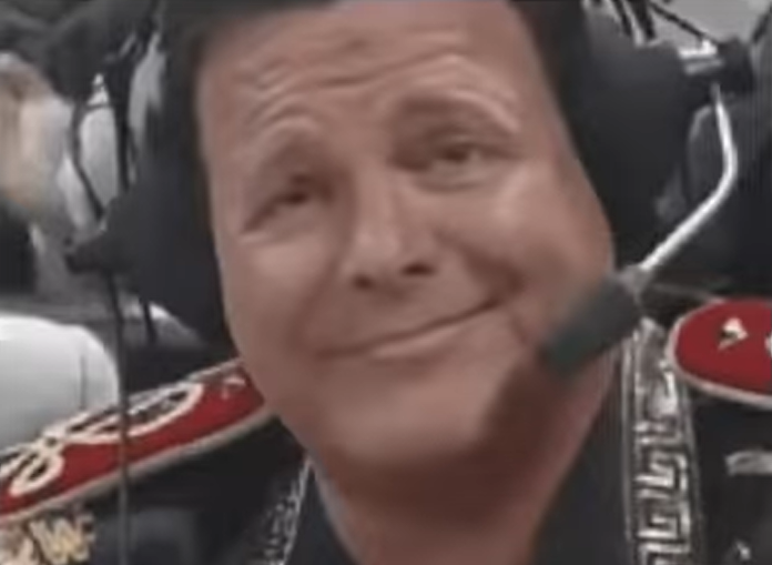 Plantilla de meme fat gamer laughing