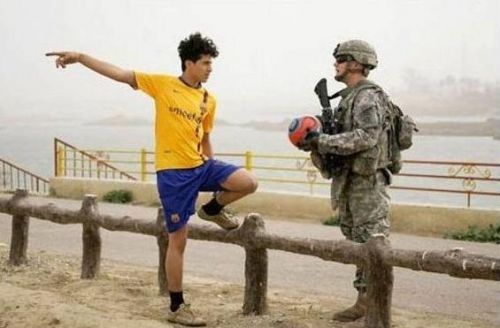 Template meme Fifa E Call Of Duty
