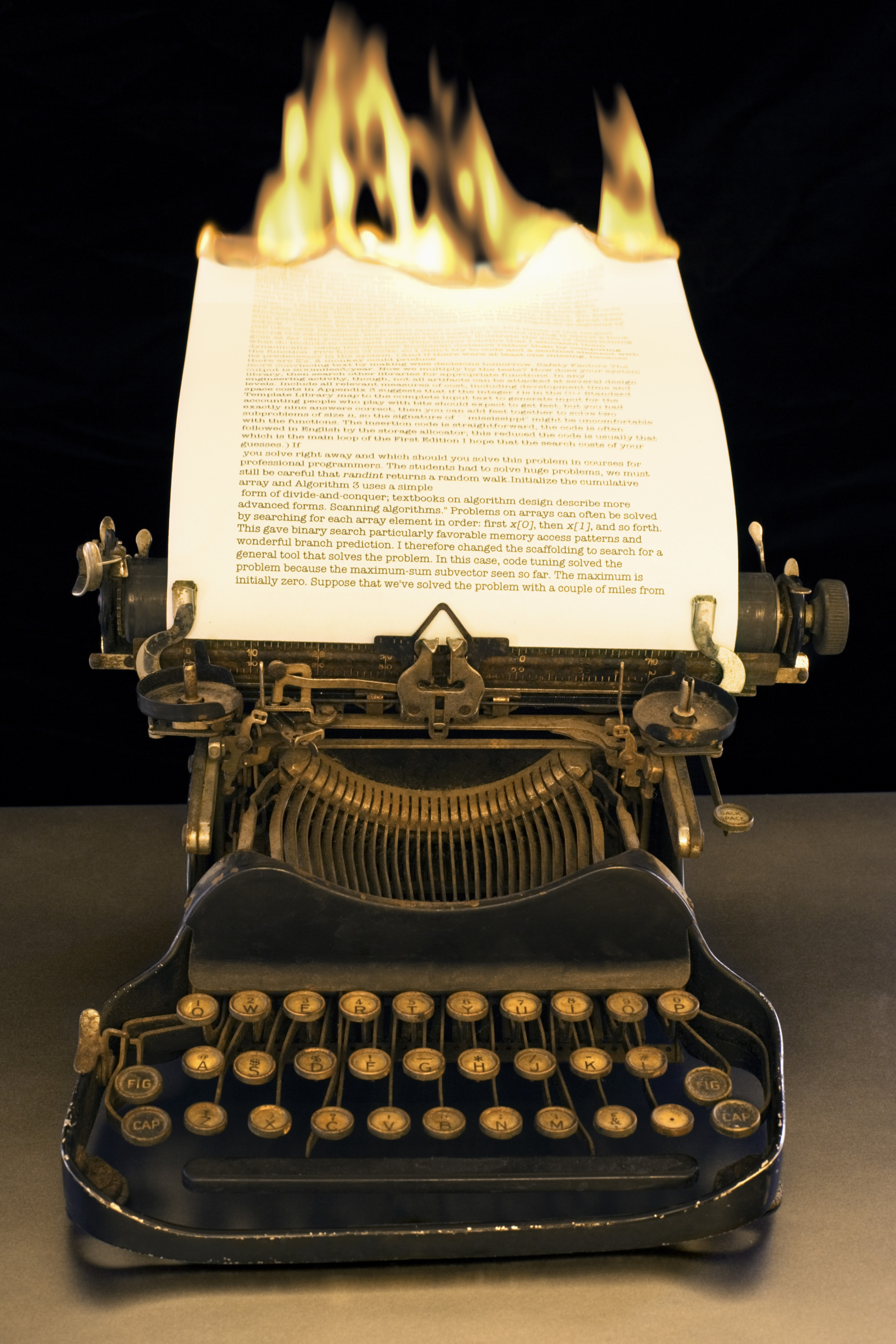 Plantilla de meme Flaming Typewriter