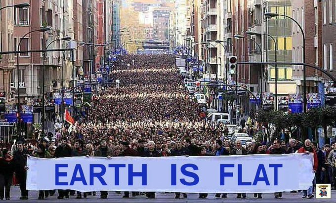 Plantilla de meme Flat Earth