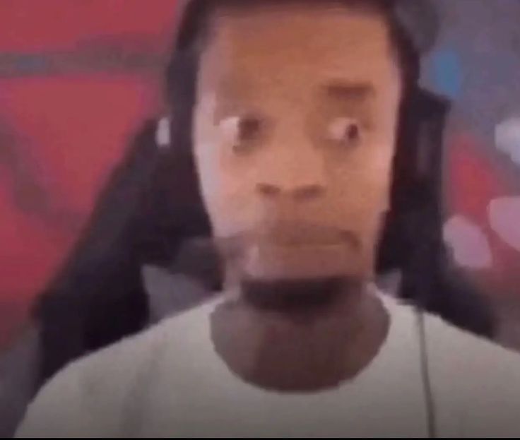 Plantilla de meme Flight Reacts Scared