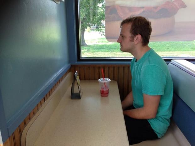 Plantilla de meme Forever Alone Booth