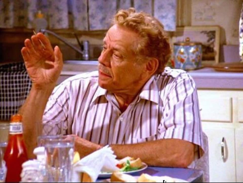 Template meme Frank Costanza Bra Sizes