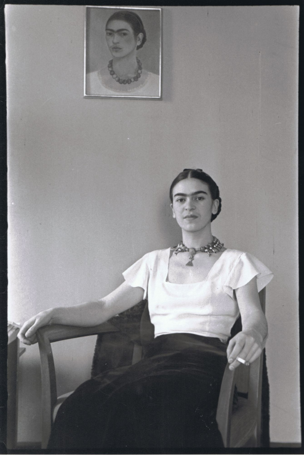 Template meme Frida Kahlo Portrait