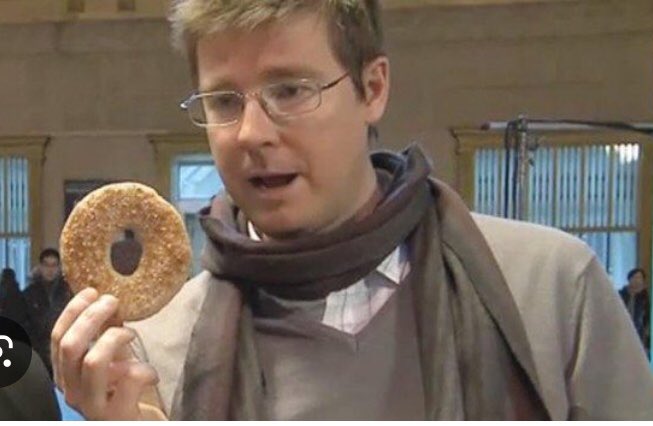 Template meme Galen Weston with Bagel