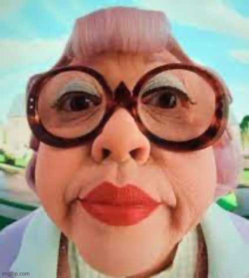 Plantilla de meme Grandma face meme