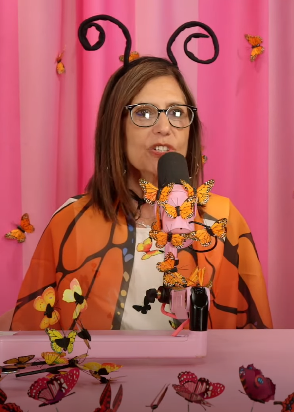 Template meme H3H3 Donna Klein "DUMP HIM" Meme