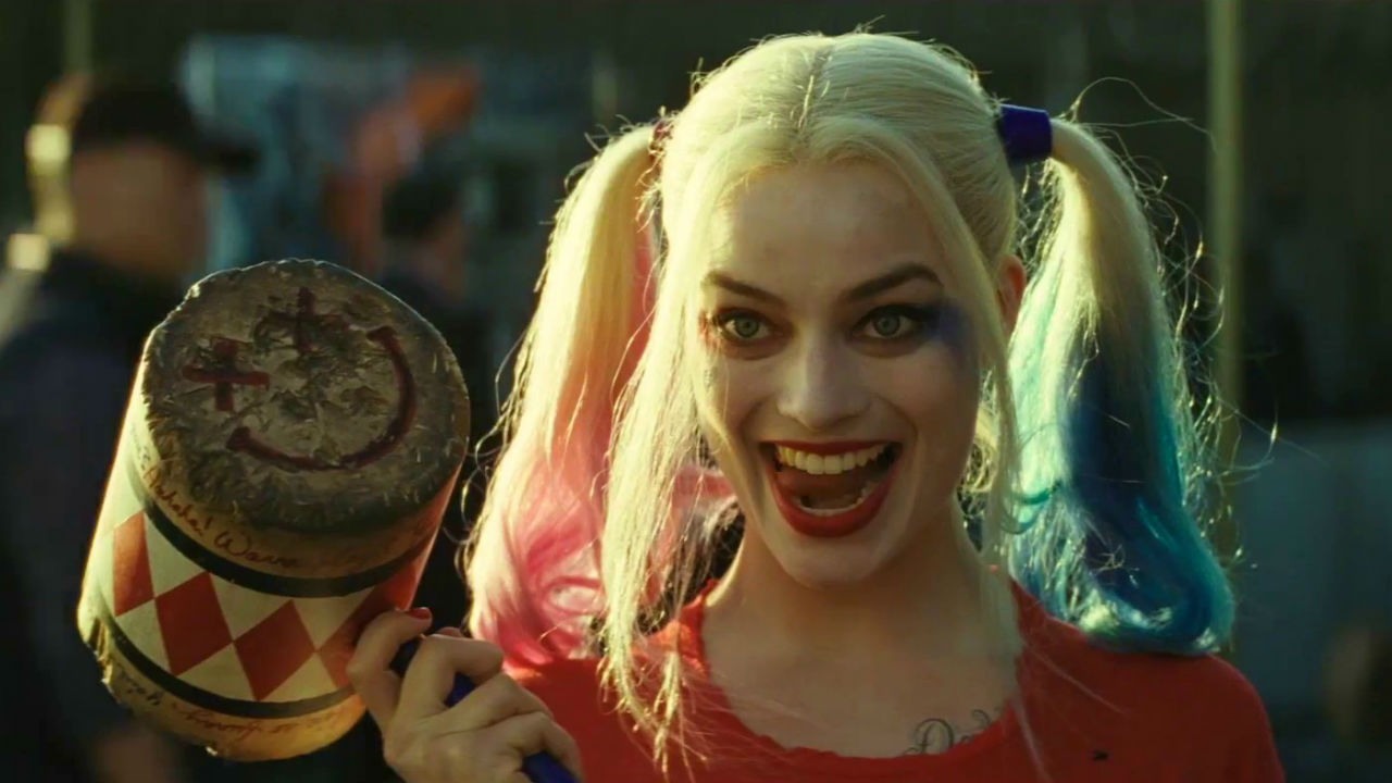 Plantilla de meme Harley Quinn hammer