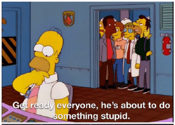 Plantilla de meme HOMER SIMPSON ABOUT TO DO SOMETHING STUPID