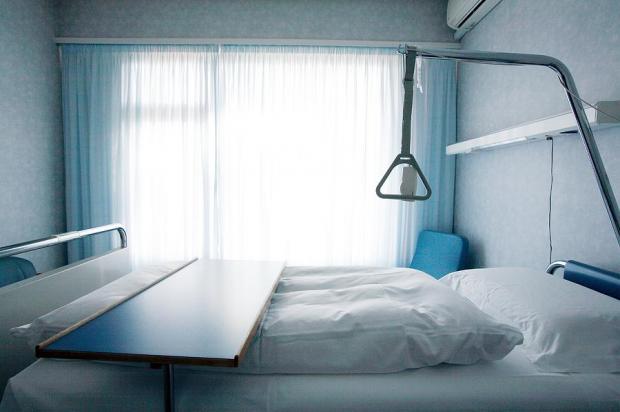 Plantilla de meme Hospital bed