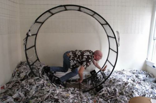 Plantilla de meme Human Hamster Wheel