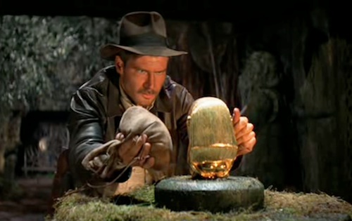 Plantilla de meme Indiana jones idol