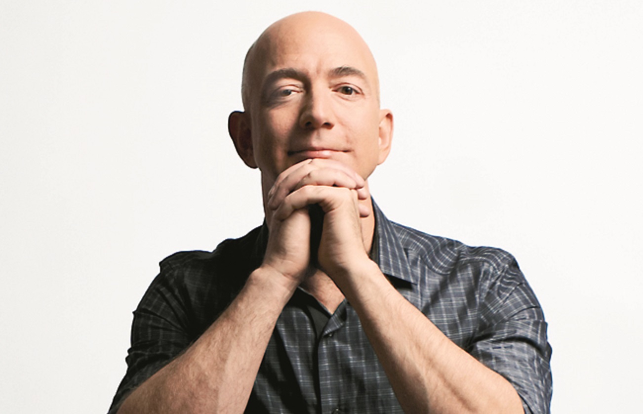 Plantilla de meme Jeff Bezos looking like Godfather