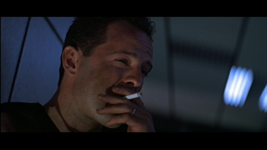 Template meme John McClane Cigarette