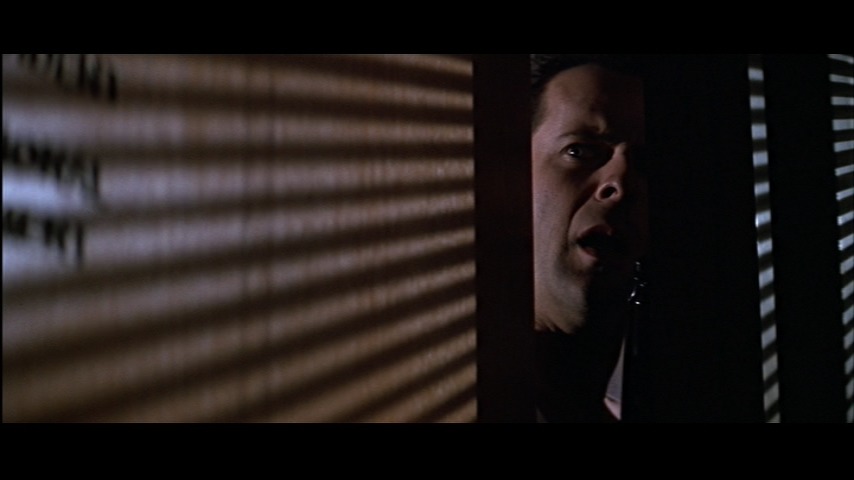 Plantilla de meme John McClane Door