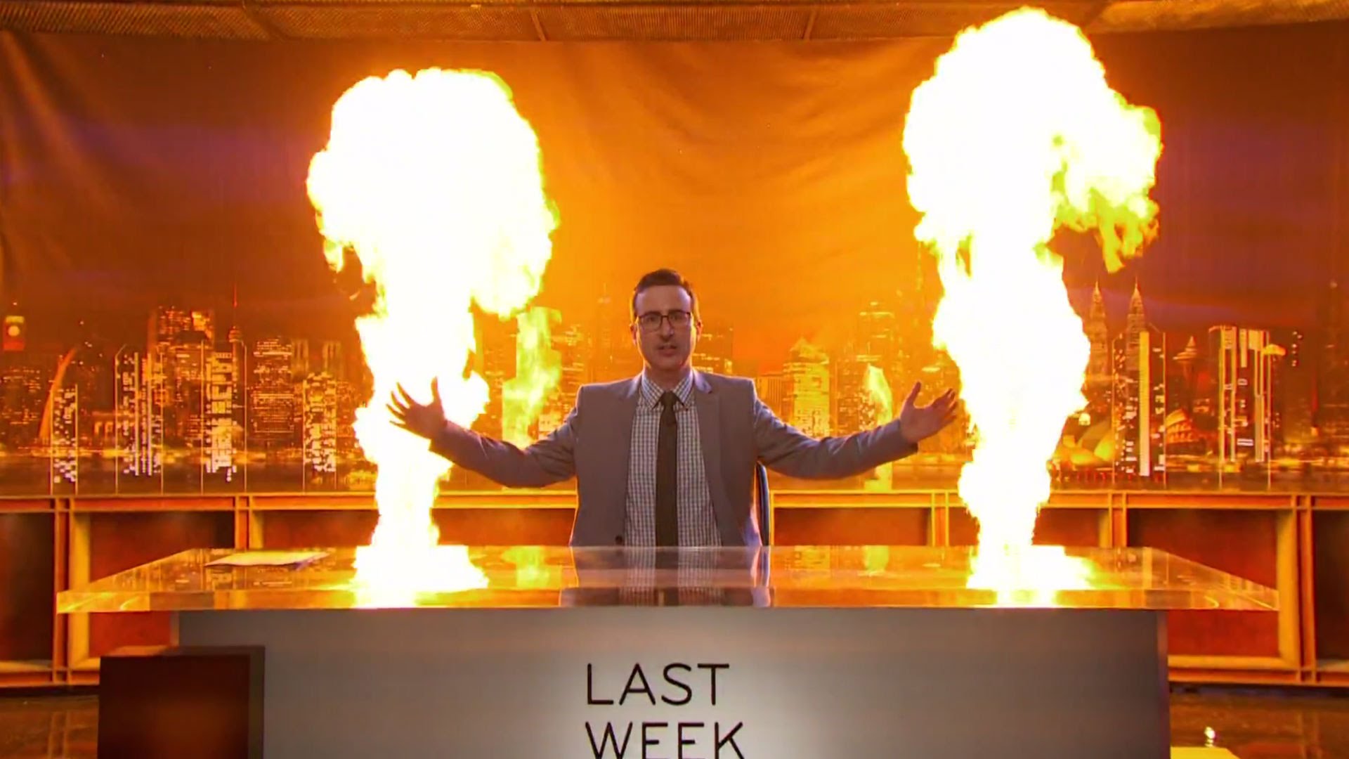 Plantilla de meme John Oliver Flames