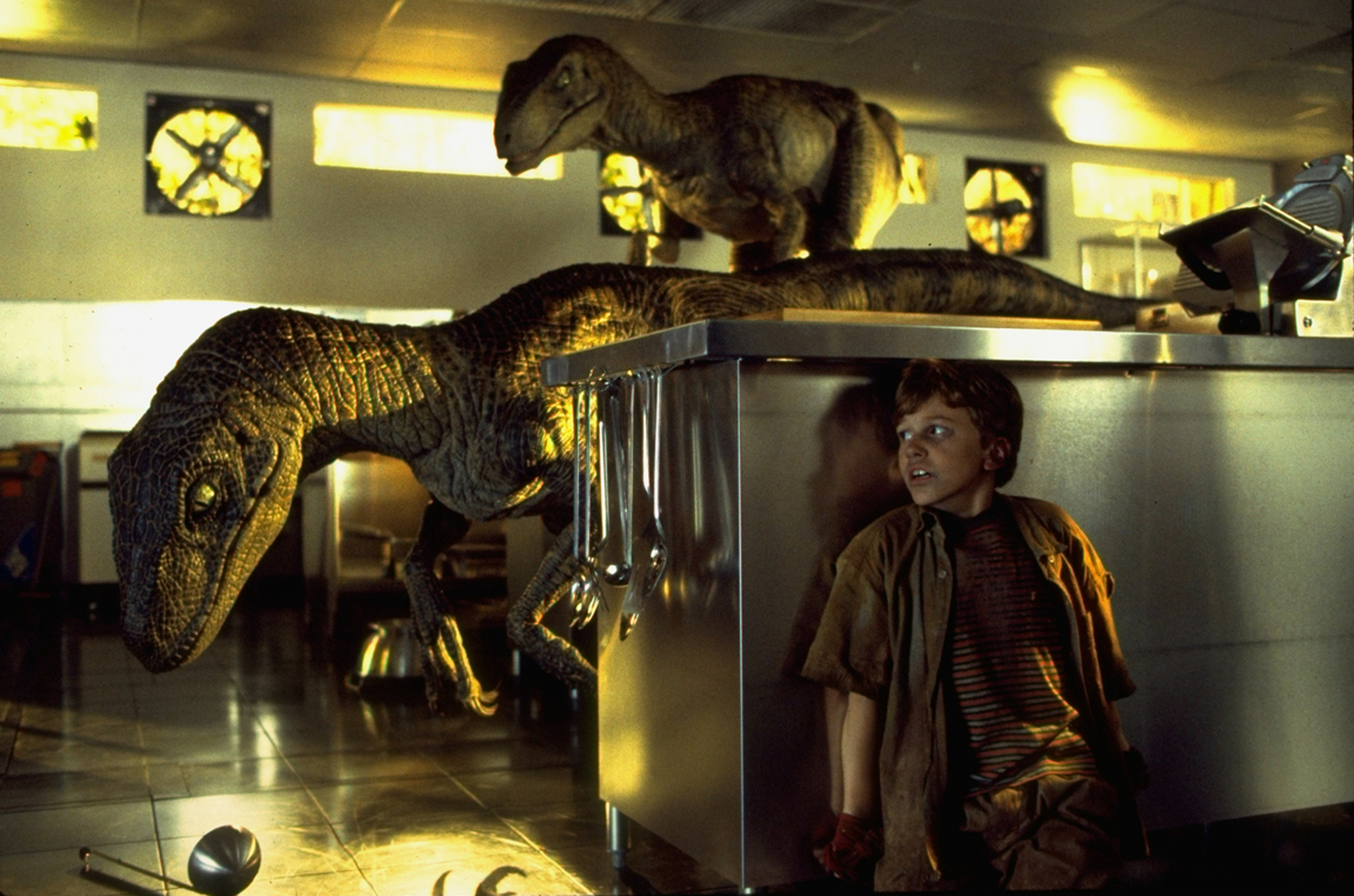 Plantilla de meme jurassic park hiding