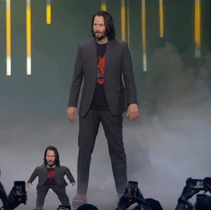 Plantilla de meme Keanu and Mini Keanu