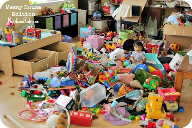 Template meme kid in messy room